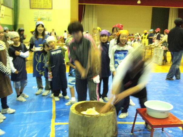 富陽小学校餅つき