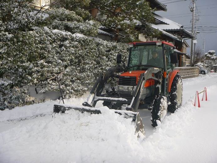 除雪トラクター