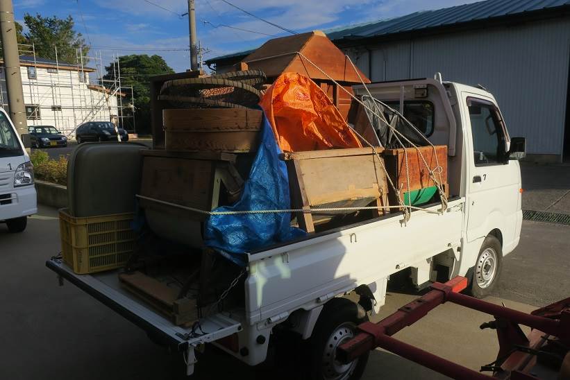 足踏み脱穀機