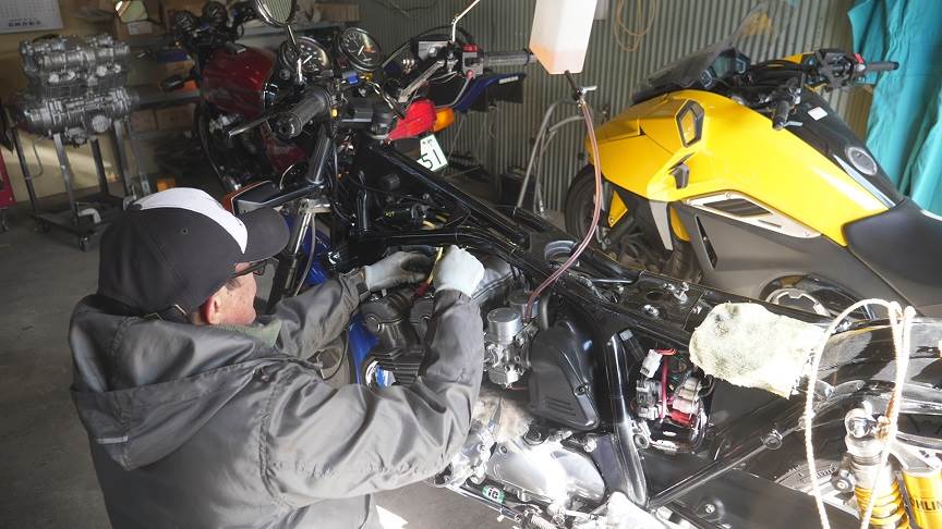 ＣＢ７５０Ｆ
